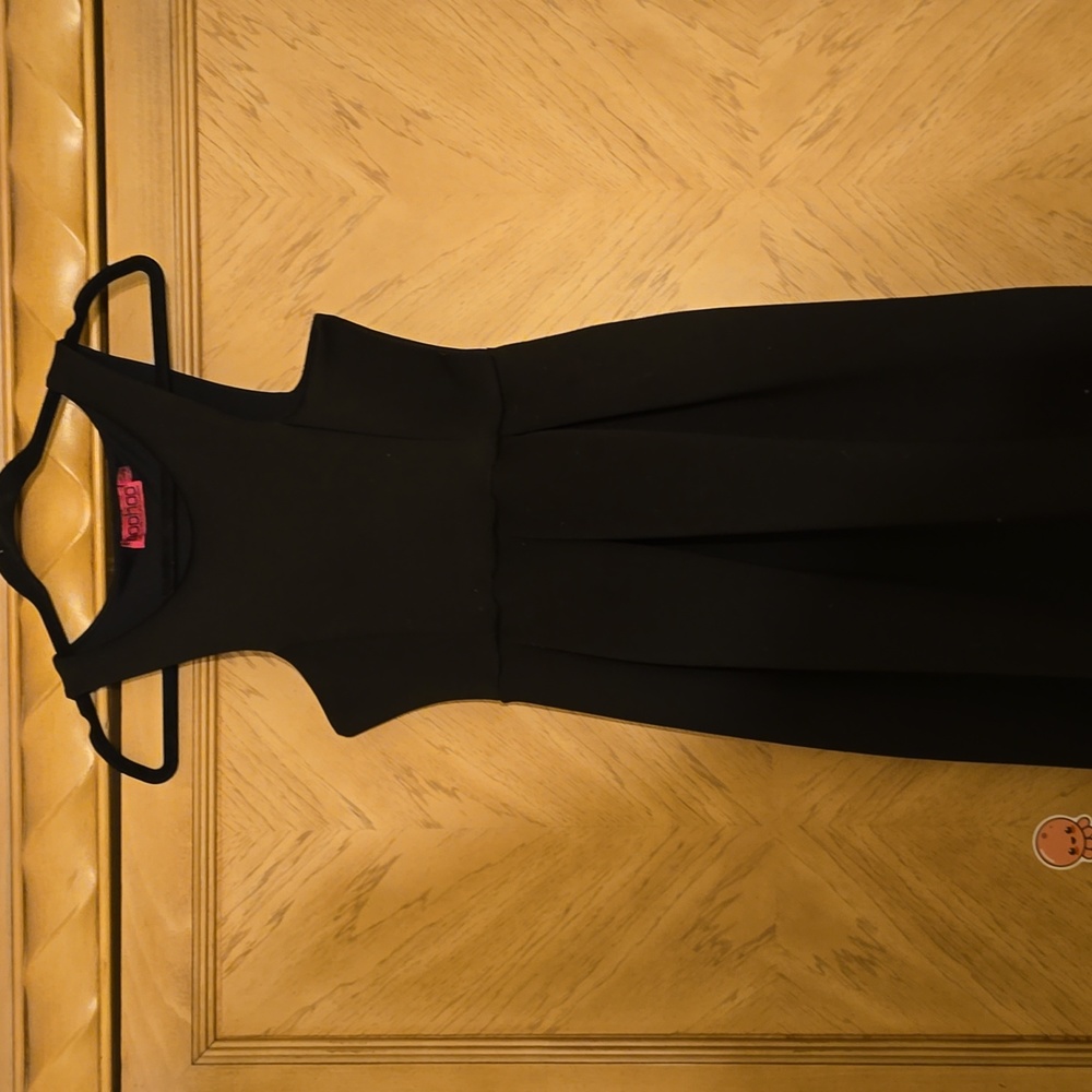 BOOHOO Scuba cutaway neckline midi bridesmaid dress. Size Small. Black - Picture 8 of 11